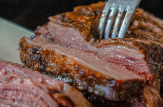 Carving meat